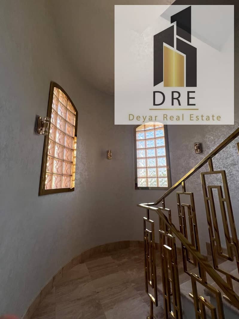 28 d90404dc-c5e4-454f-82fe-f80b85097291. jpg