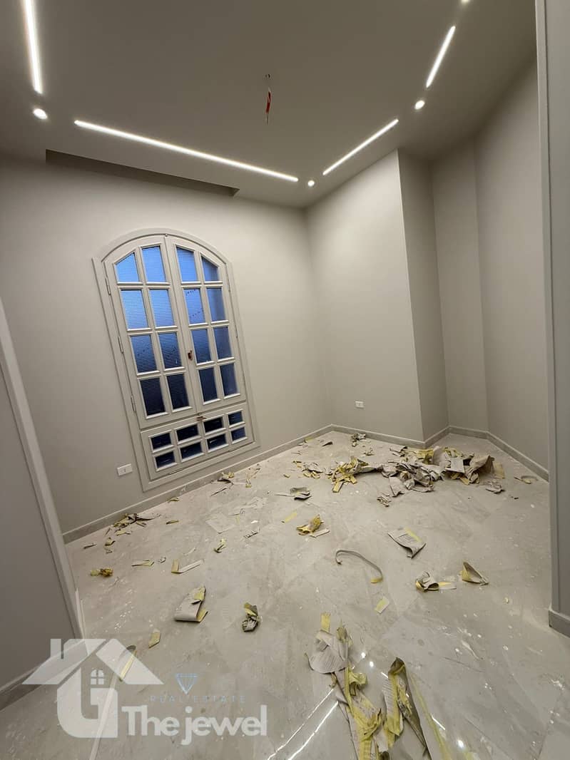 8 96e05144-e803-4912-857f-3aaa040c5f05. jpg