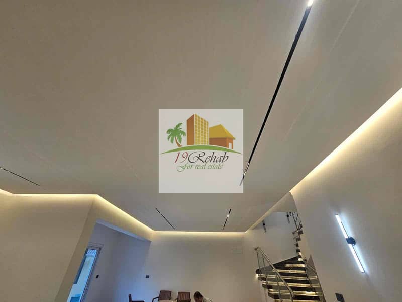 4 60f2ec05-0218-46b6-b665-49c4e6ebb8be. jpg