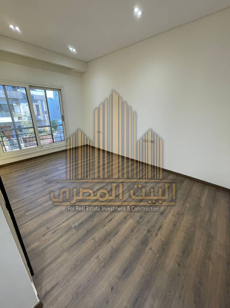 5 U504636 (19). jpeg