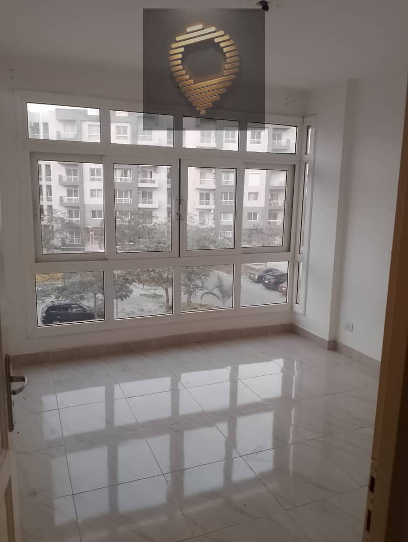 4 WhatsApp Image 2025-12-24 at 1.05. 08 PM0. jpeg