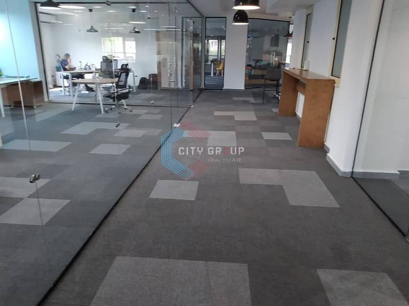 8 0282e9ff-8604-4a01-a84d-ec4b19183b13. jpg