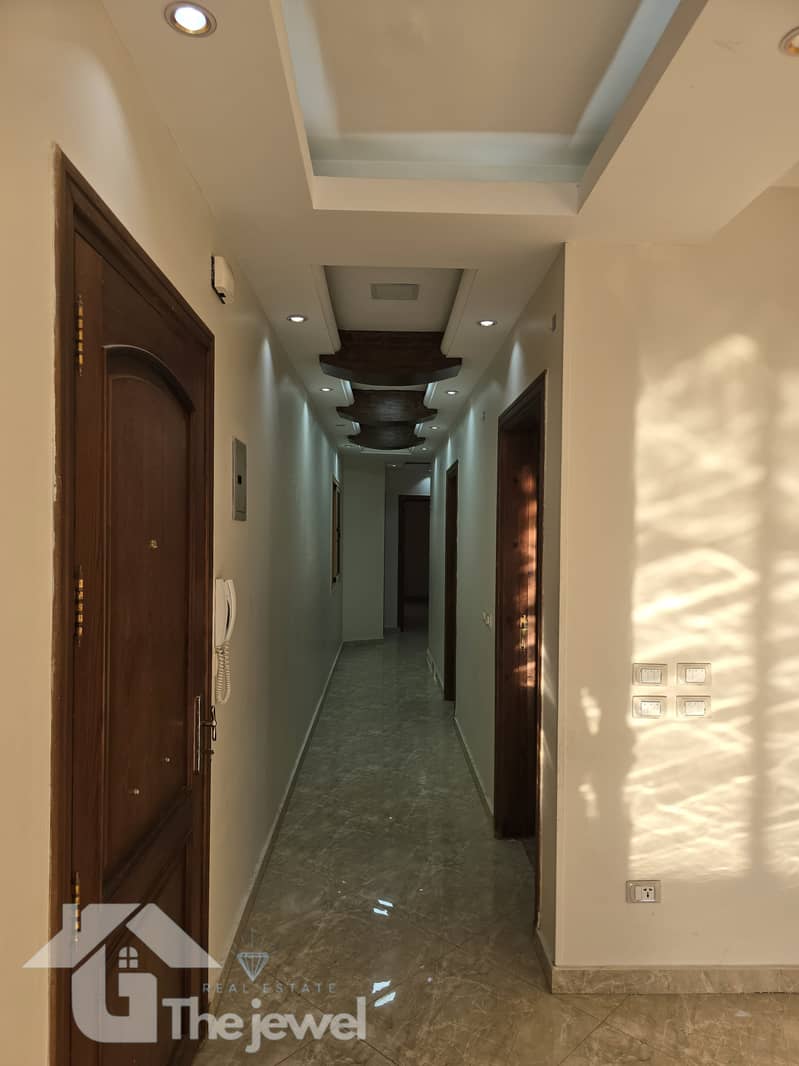 7 a8b8d06a-9e60-4a5c-8e4d-8b75819d791e. jpg