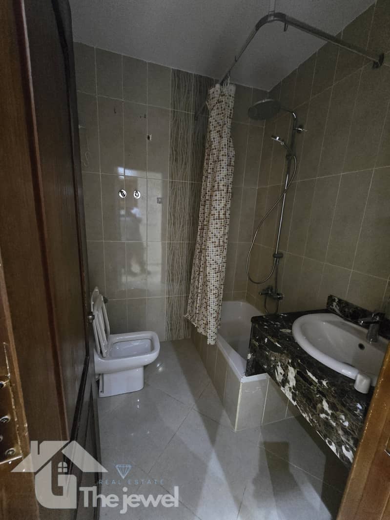 10 6696a890-b650-4909-a729-5fce706af54b. jpg