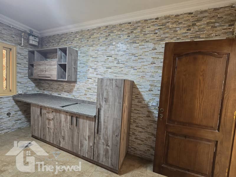 12 be4685e4-a561-4728-afec-cd0ed6b800e8. jpg