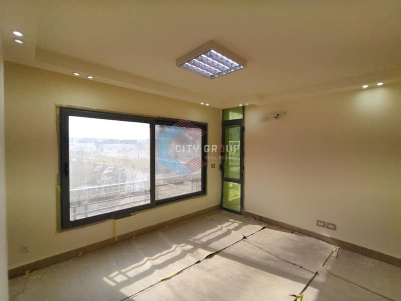 3 8ec4dc64-869b-4854-b5a2-d184bd282876. jpg