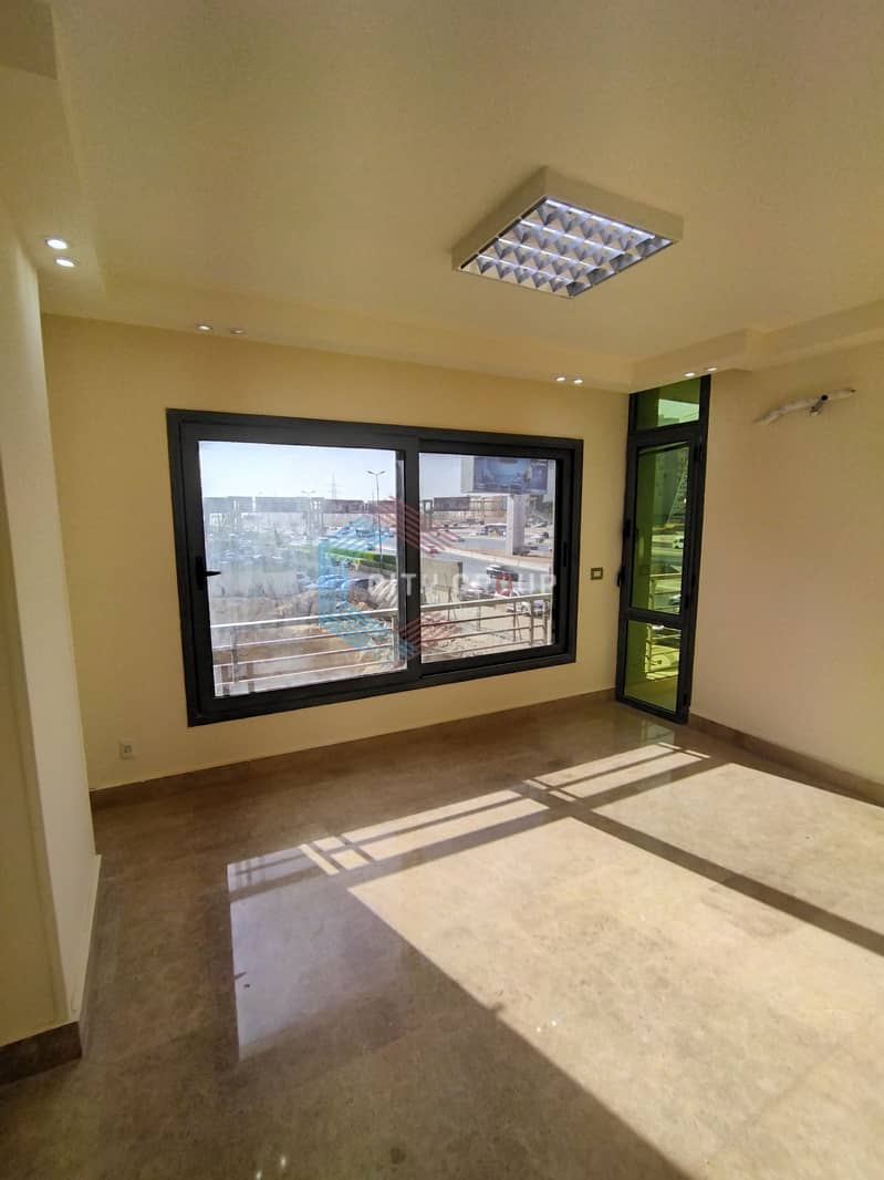 9 585a2f25-0ede-4b3d-bc8e-22c7050e8fa1. jpg