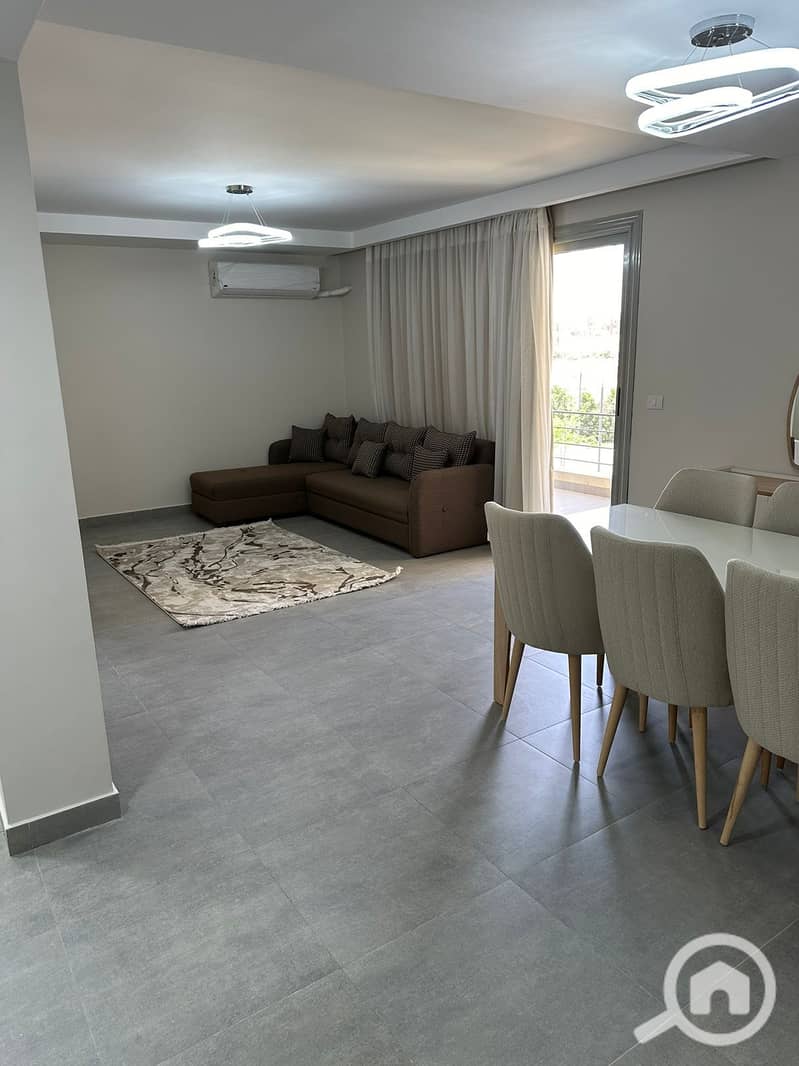 11 579112990_24941729575479896_3209671170685958879_n. jpg