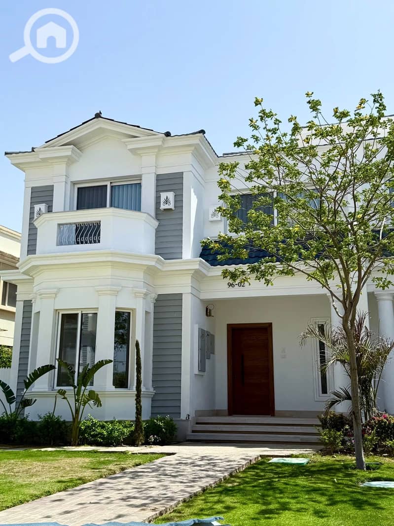 6 599932691_122157763994919831_2640993427450261753_n. jpg