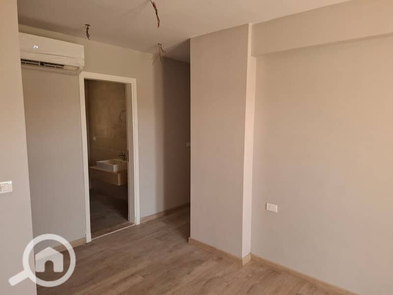 6 WhatsApp Image 2025-12-24 at 2.16. 15 PM. jpeg