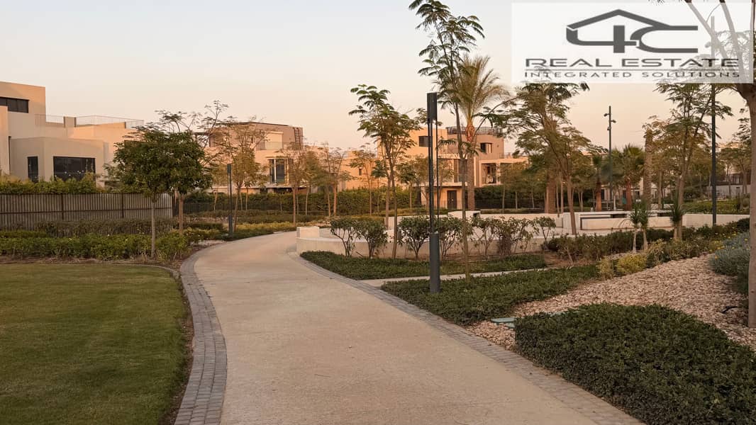 4 2025_12_23_16_27_IMG_1812. JPG