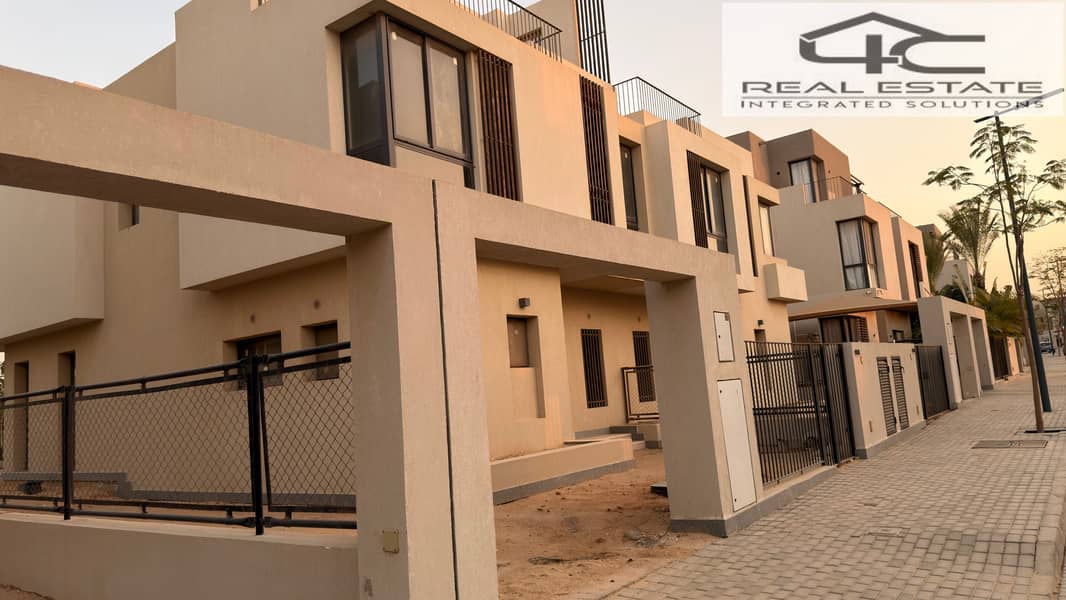 12 2025_12_23_16_38_IMG_1875. JPG