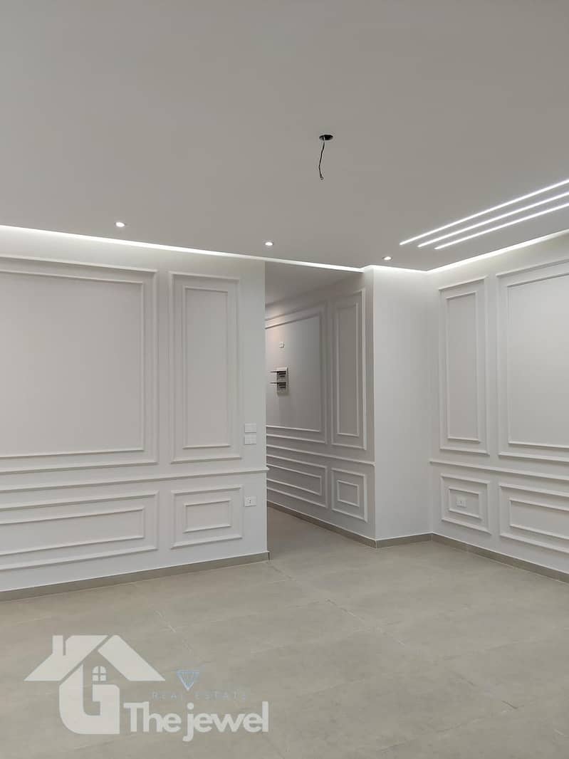 2 1eac2532-b0e3-430b-bb72-5a3b4fd7aadc. jpg