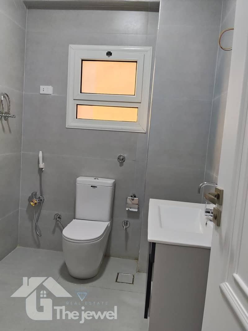 4 620b43e2-d9a8-45ef-8609-3320e318f288. jpg