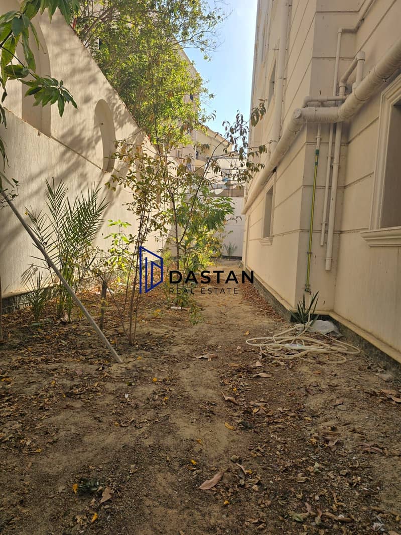 3 0288c16b-5ac4-4c39-b81b-463ffda8a0fa. jpg