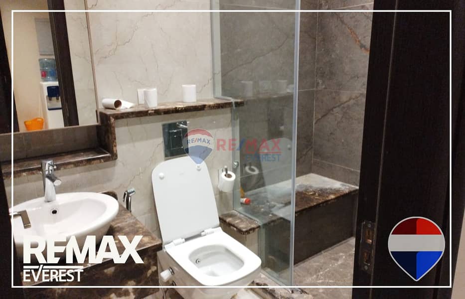 5 WhatsApp Image 2025-11-30 at 1.38. 50 PM (1). jpeg