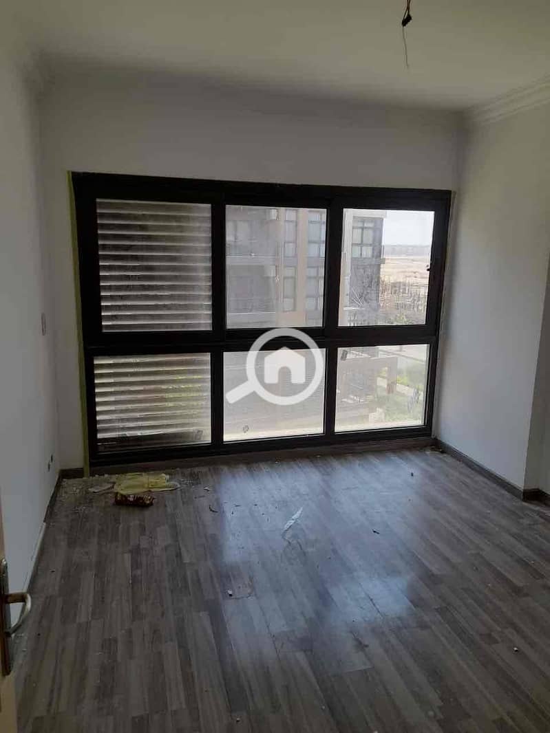 7 38143bbe-09f2-4755-82b9-b67af0d938e5. jpg