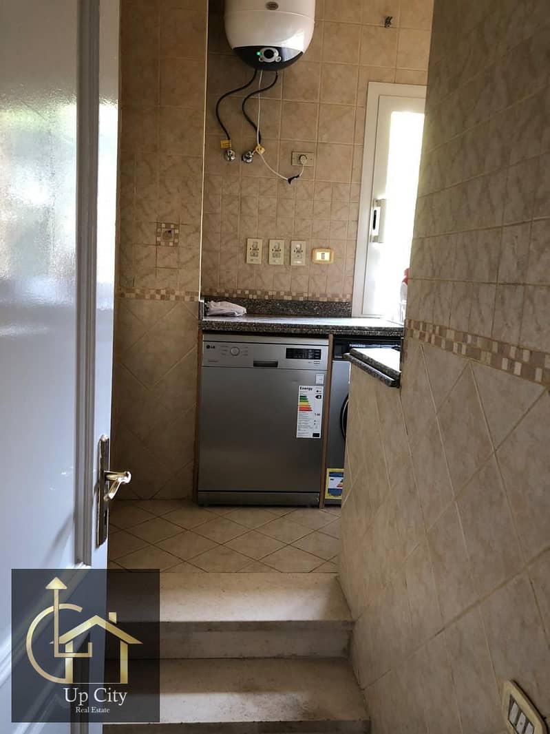 8 63fdaaca-aab2-418e-ac31-fea9ce3075a5. jpg