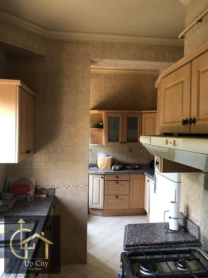 10 3844ff9b-80df-41a2-a15d-cb32faa3841e. jpg