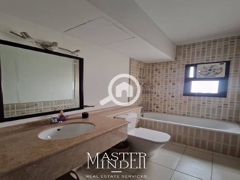 6 WhatsApp Image 2025-02-10 at 18.47. 34_0e630037. jpg