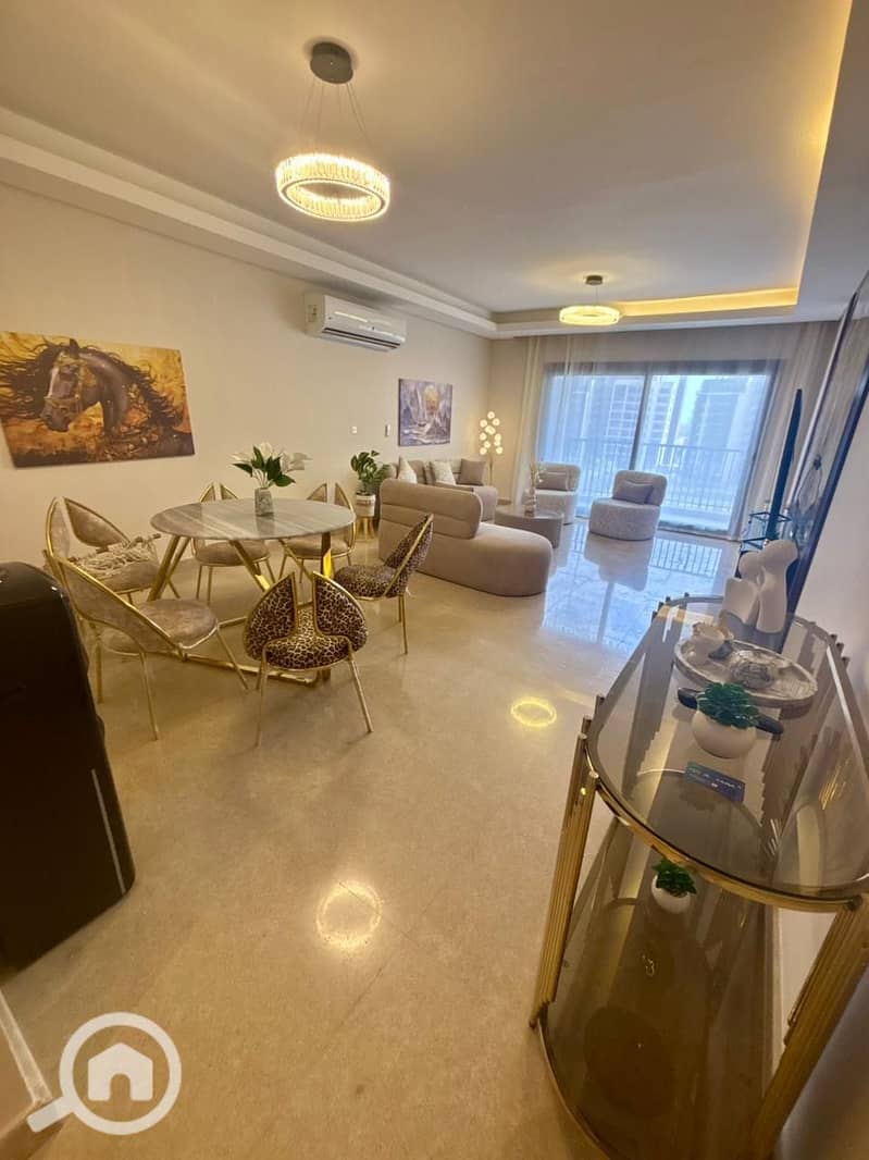 6 e5e98ed5-c7b1-4aa4-b7c6-c010f3899d38. jpeg