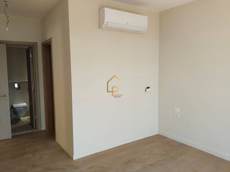 5 WhatsApp Image 2025-12-22 at 3.28. 08 PM. jpeg