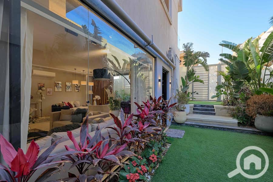 8 f71eda61-5fda-4e0f-a49b-c0118b6400e5. jpg