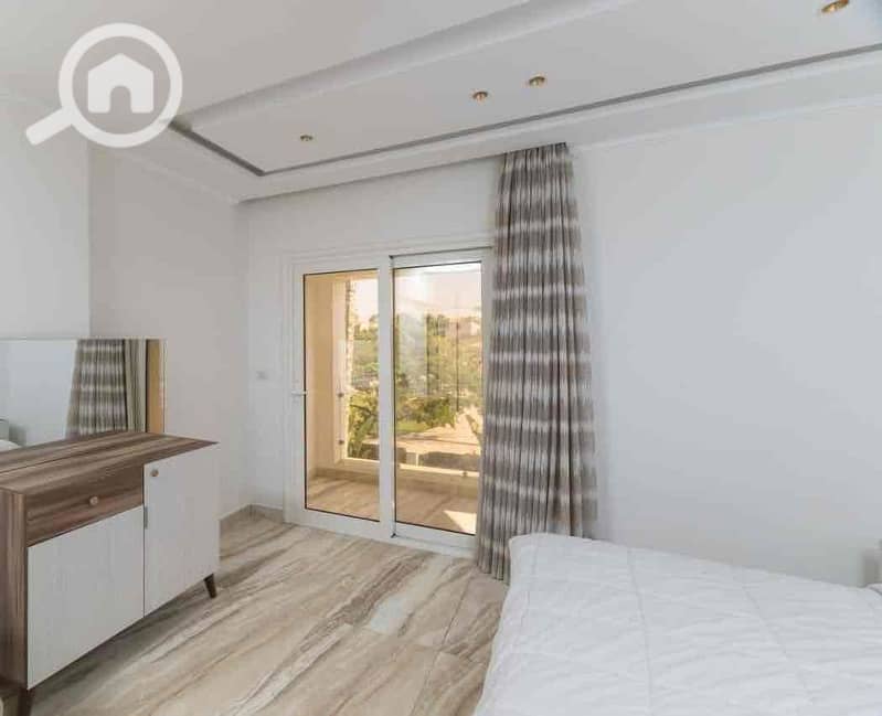 12 c6f3acce-f86d-4211-97a6-87f902a53cfa. jpg