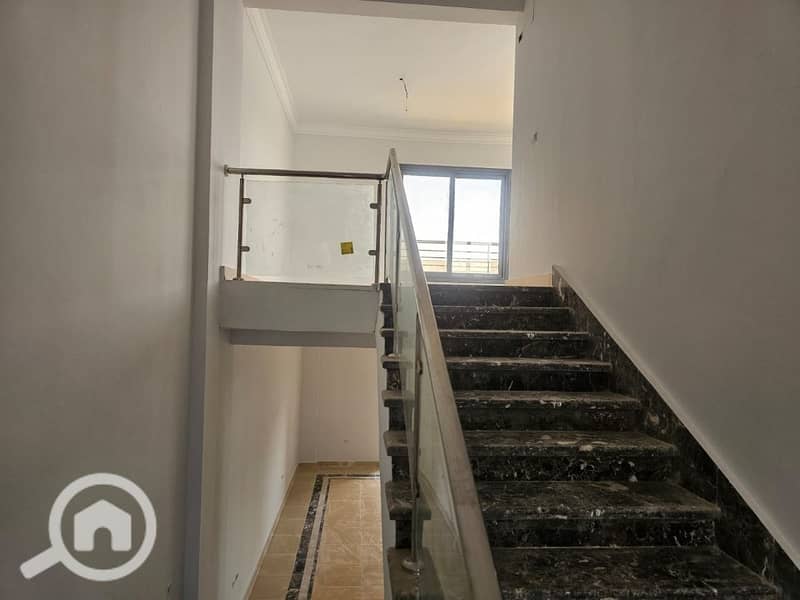 9 d6b4696d-6306-4db3-b1b0-90bae77e0b81. jpg