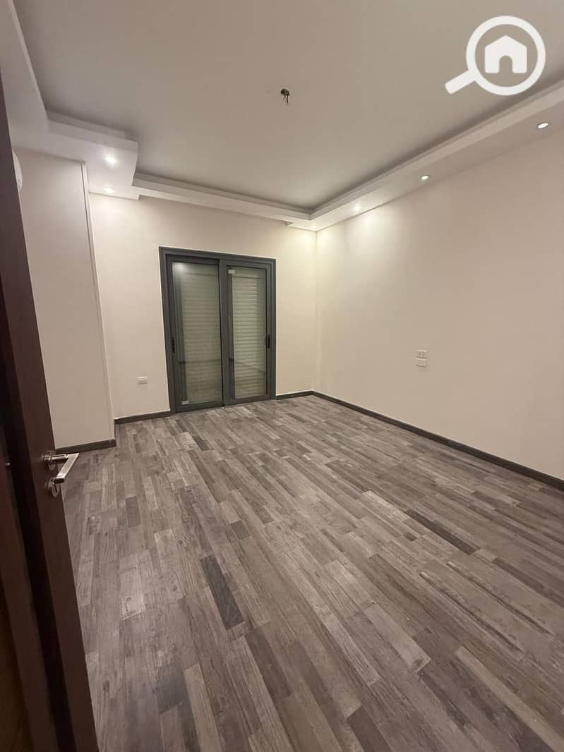 2 WhatsApp Image 2025-12-18 at 12.57. 22 PM. jpeg