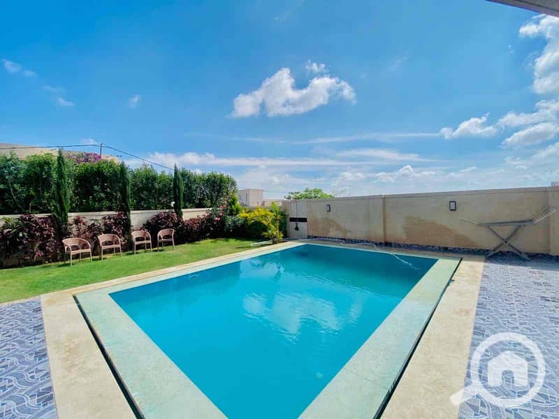 4 0844f2bd-21b5-4284-9acd-b54a6b5332bf. jpg