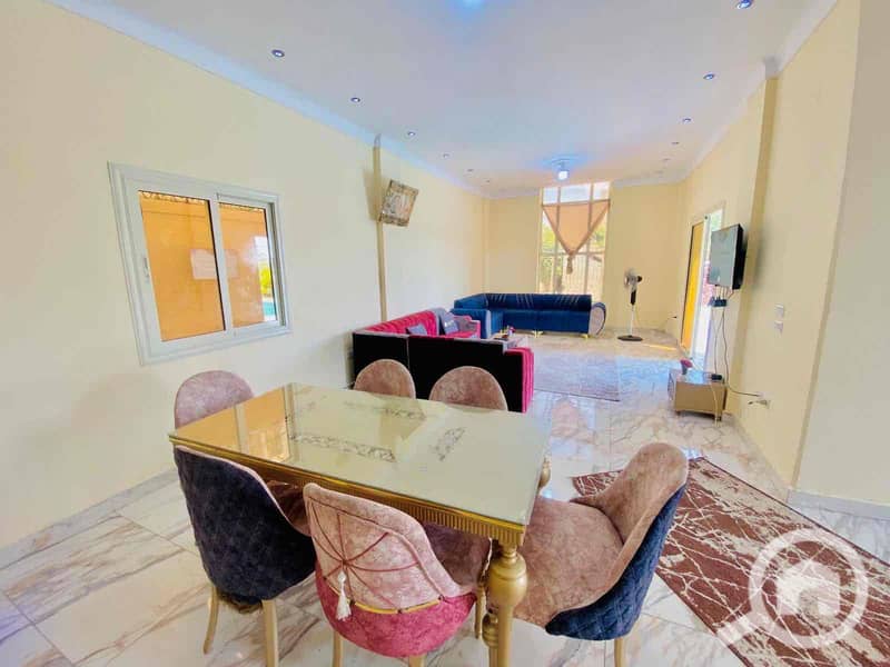 16 77c341ae-92fc-4c40-a725-61c5450203c8. jpg