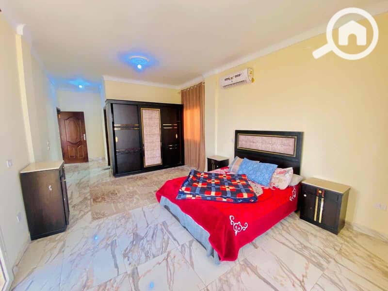 27 4f2bc543-9c93-45c3-9d41-d66c5022f97e. jpg