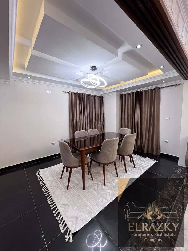 2 c5314fec-0c40-4042-b8d3-8adccf1f0450. jpg