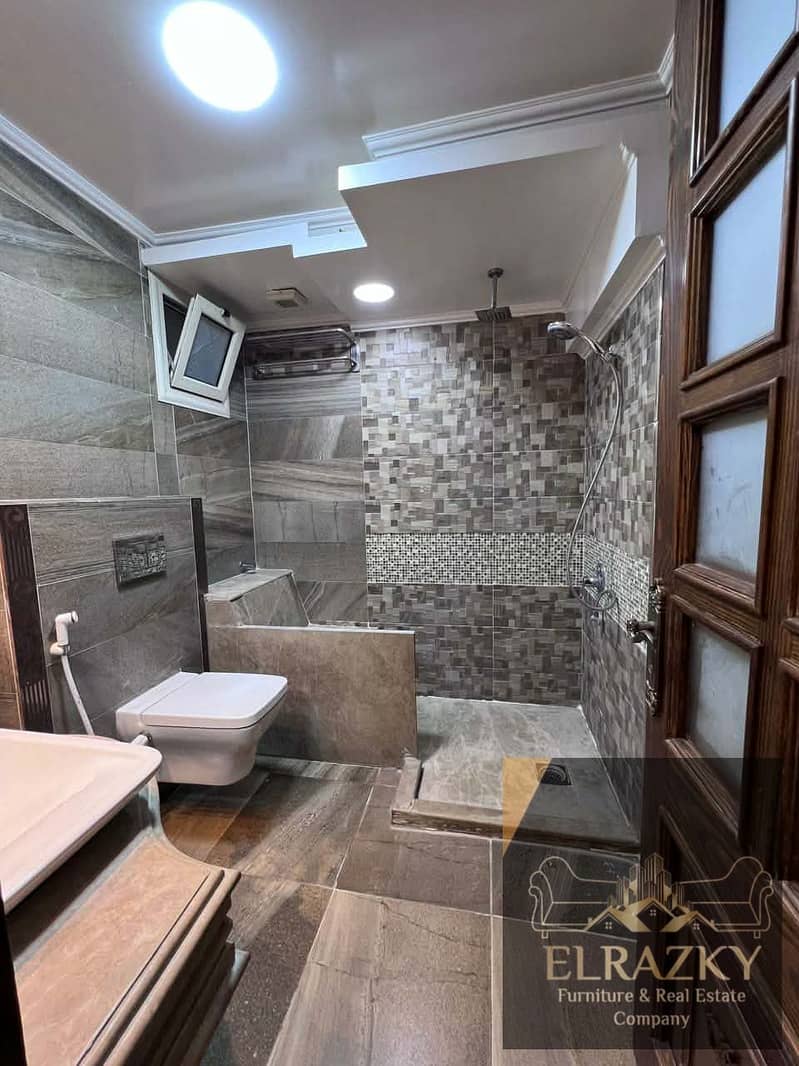 7 21528b0b-bf58-4a76-824a-f8a159294953. jpg