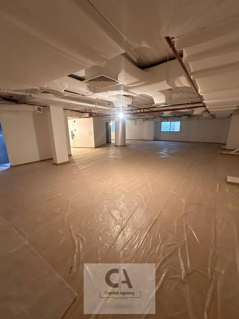 2 989dbf1a-1996-47e3-9816-4f4f878b412d. jpg