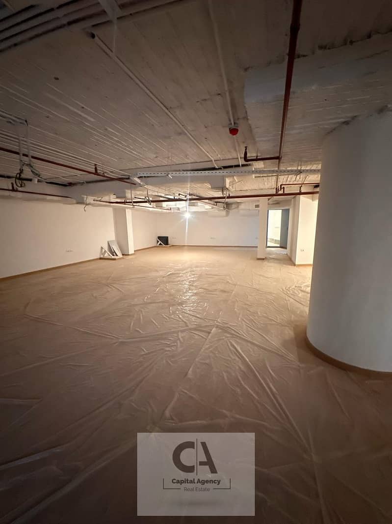 8 7afd704b-f34c-45c8-b677-98988d90a7e2. jpg