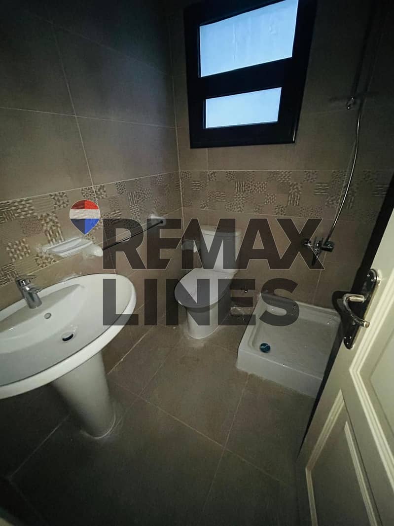 5 WhatsApp Image 2025-12-24 at 1.35. 19 PM (2). jpeg