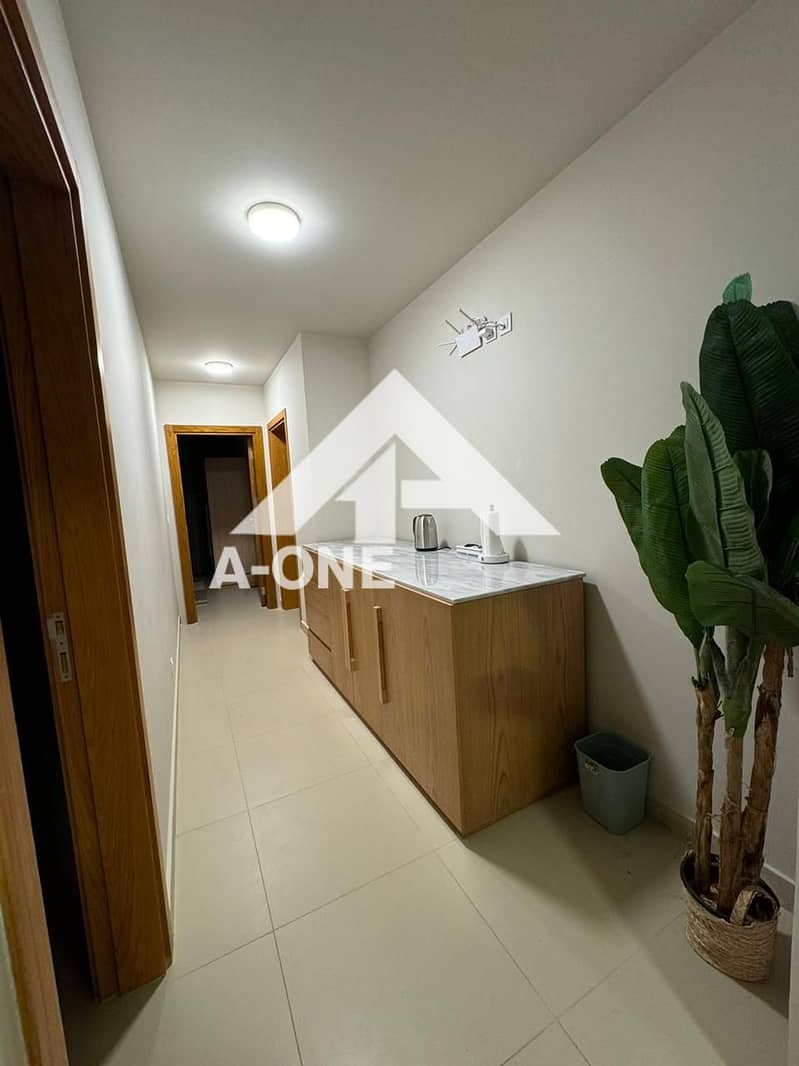 5 f422eb36-27d9-4a71-a700-1032aacf997b. jpg