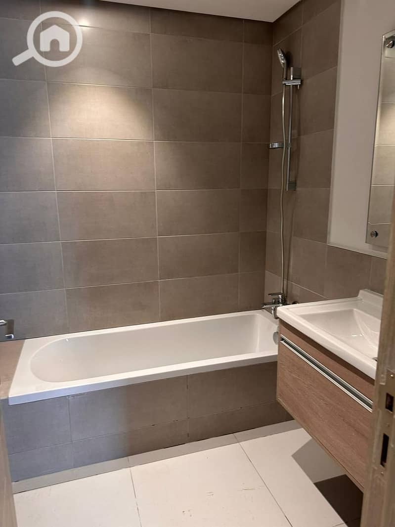 5 WhatsApp Image 2025-12-24 at 4.01. 41 PMmm. jpeg