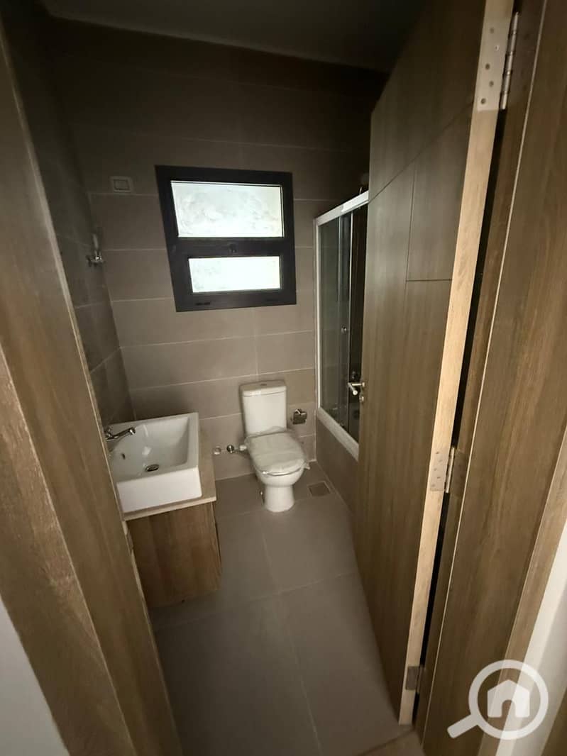 11 551e112f-1918-4db3-ace2-3a97d6eef787. jpeg