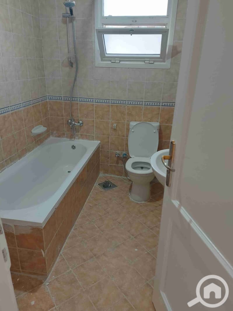 10 ٢٠٢٥١٢٢١_١٤٠٧٢٨. jpg