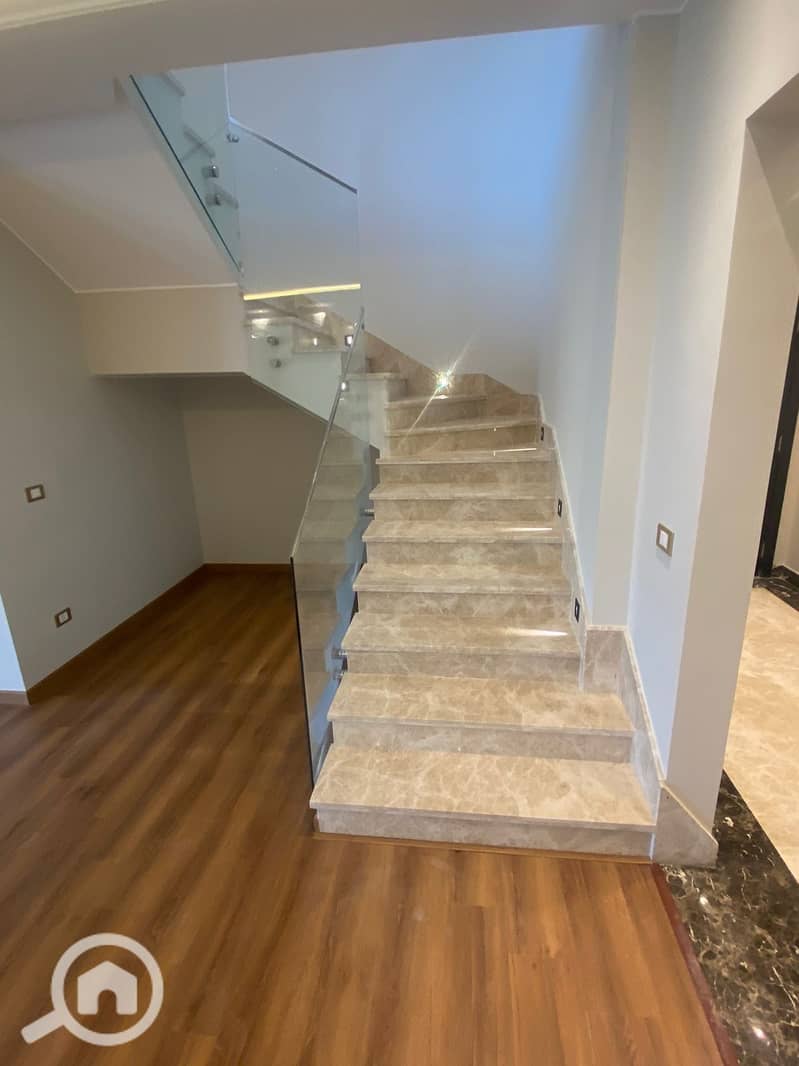 13 76fbca51-162e-4699-a79d-d52b91a3ddfe. jpeg