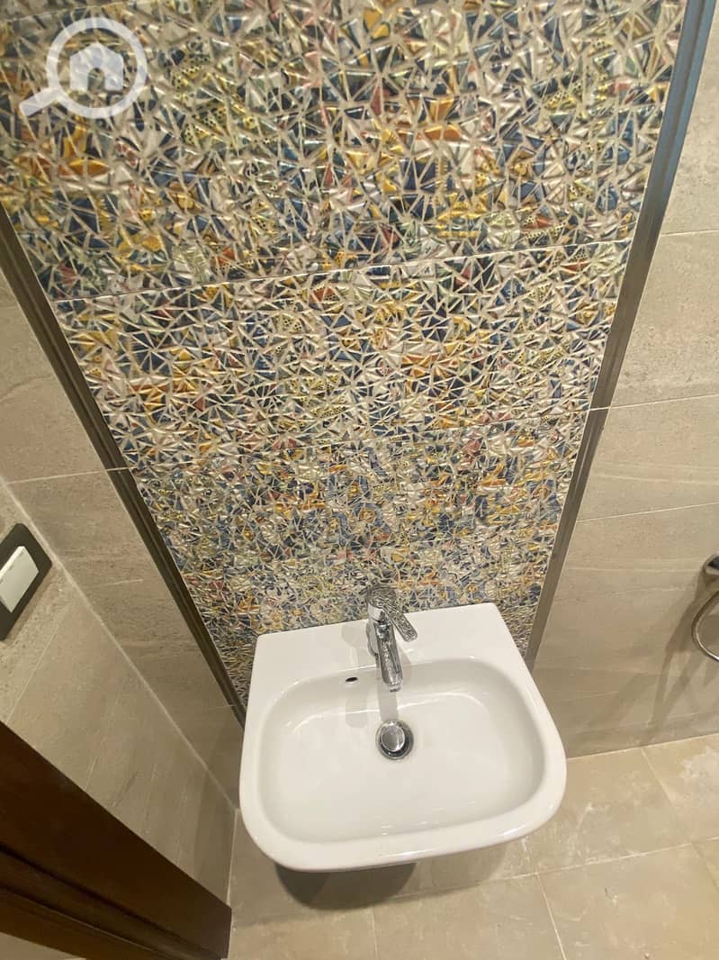 31 c1fea0f9-980c-4743-b93f-1bf738b4c35f. jpeg