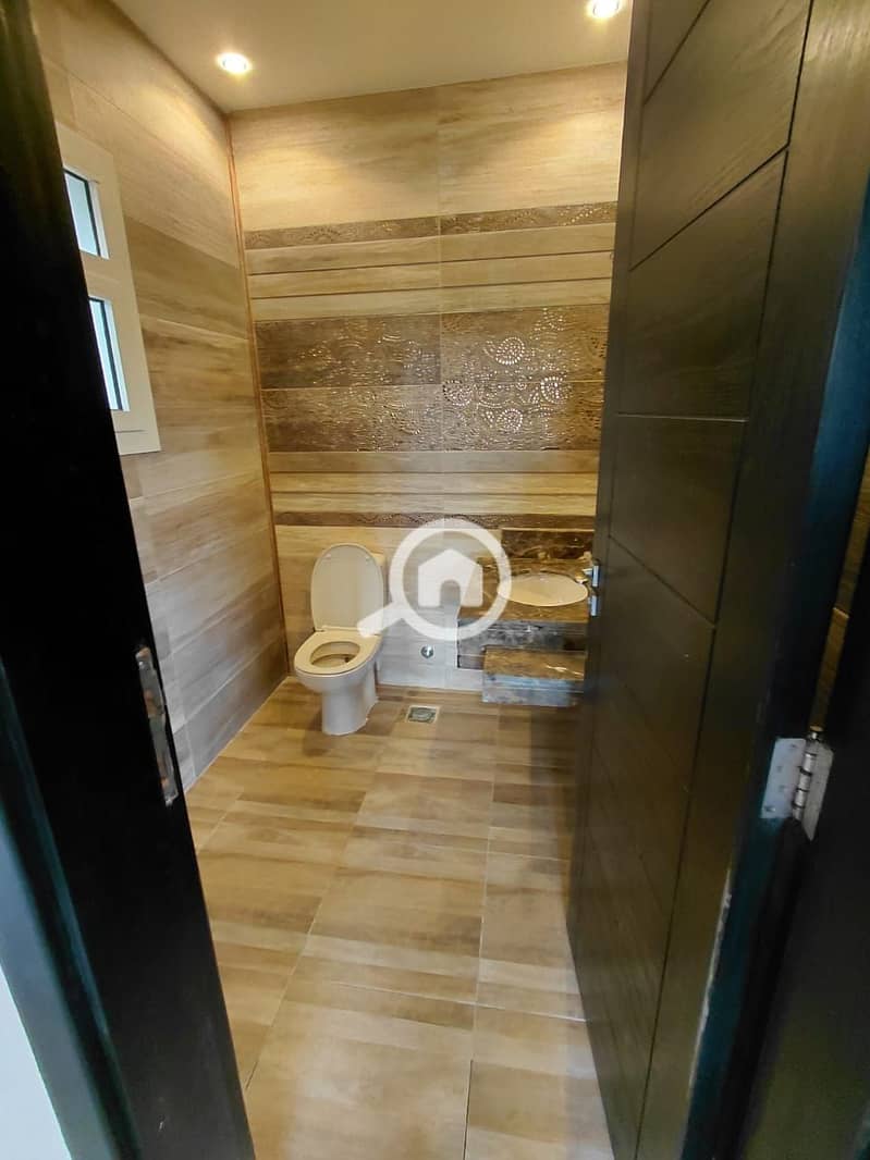 8 WhatsApp Image 2025-12-24 at 1.22. 29 PM (3). jpeg