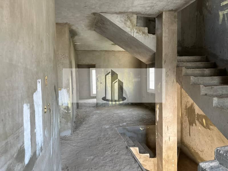 4 WhatsApp Image 2025-12-20 at 16.16. 58 (1). jpeg