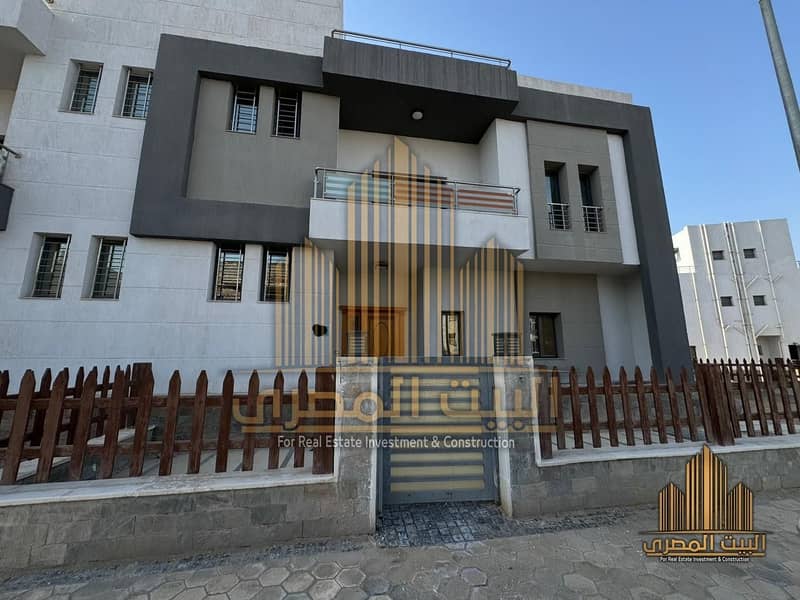 6 InkedU458184 (2)_LI. jpg