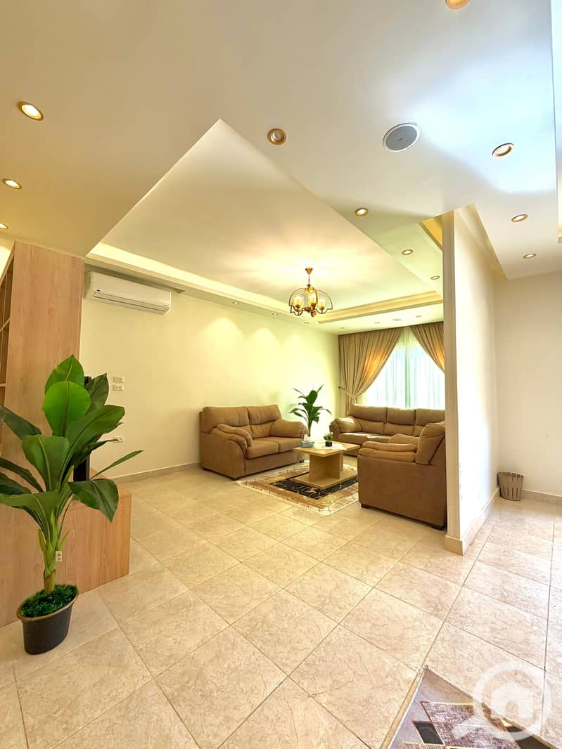 18 58e66946-7dfe-4941-8781-18095d763443. jpeg