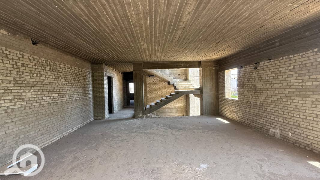 9 55f2e6d4-cdf8-4e0e-9022-505623bd4ae4. jpeg