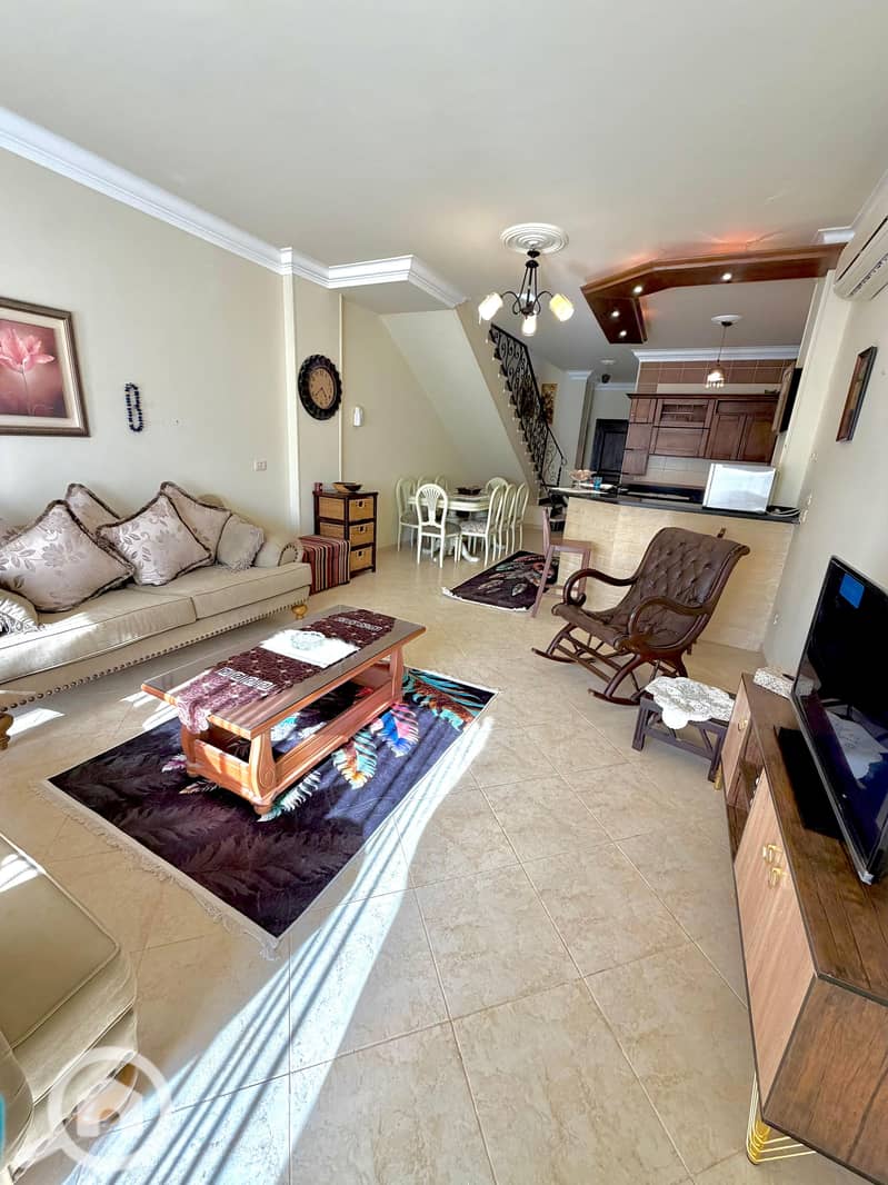 10 5a943722-e372-4d7c-9c9c-1875ad73ceaf. jpeg